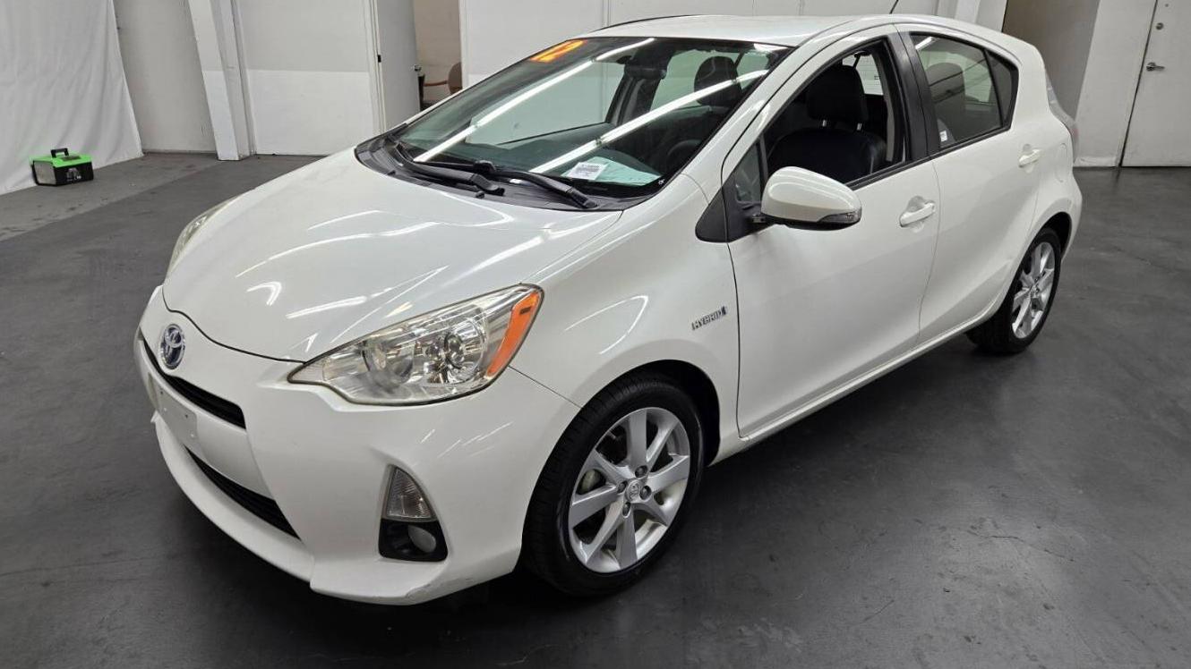 TOYOTA PRIUS C 2012 JTDKDTB31C1501046 image